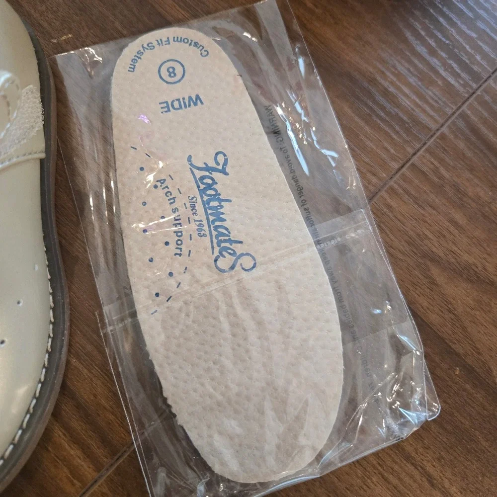 Footmates‎ Sherry Pearl Gold Leather T-Strap Mary Jane Shoes Kids 8 M/W 2534